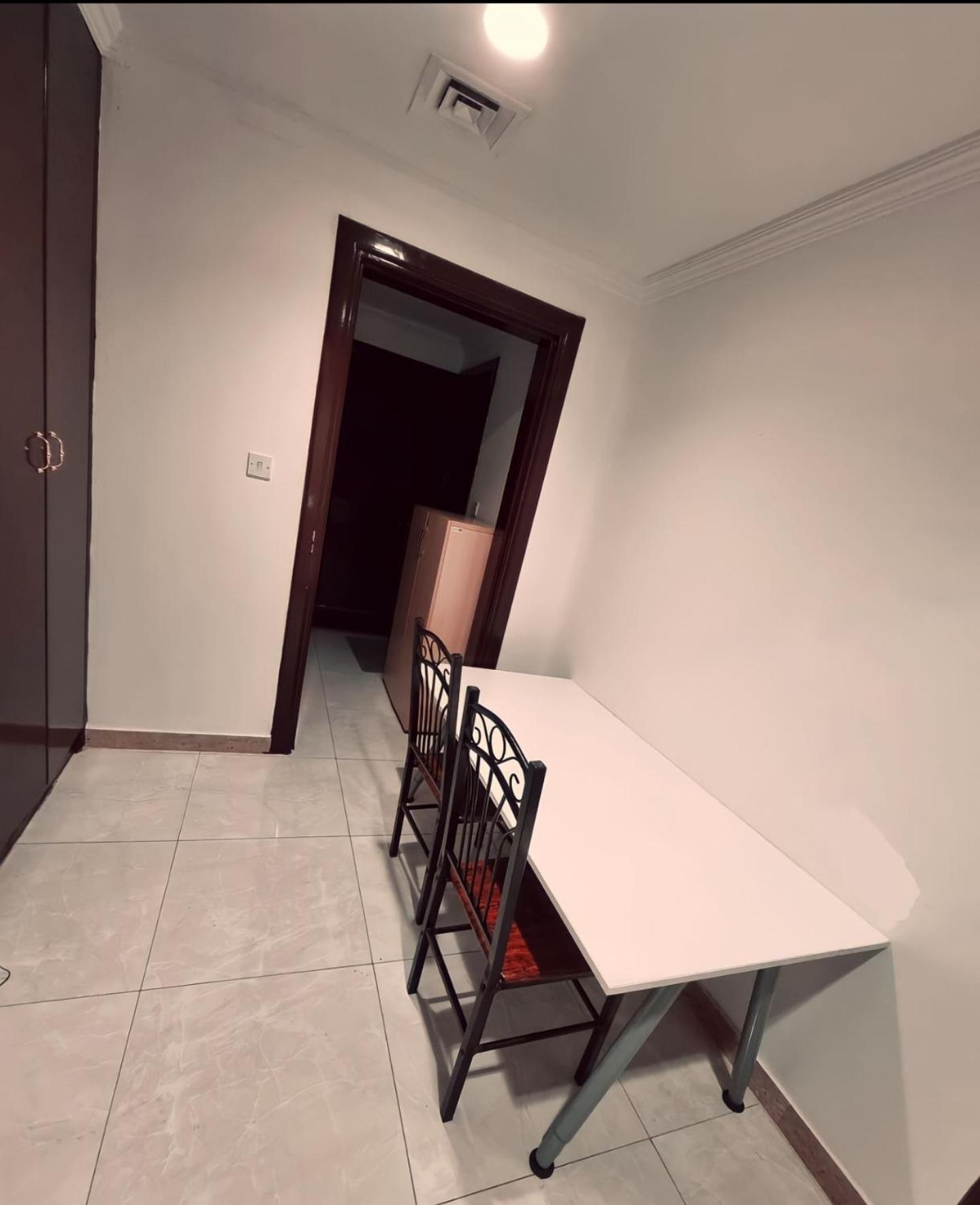 אבו דאבי Corniche Street - Superb Lovely Room מראה חיצוני תמונה